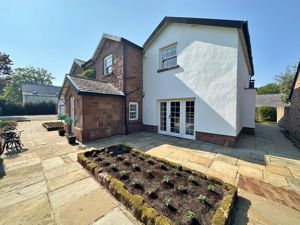 Photo 40- click for photo gallery